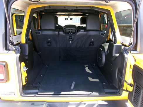 Used 2020 Jeep Wrangler Unlimited Rubicon image 13