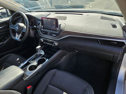 Used 2023 Nissan Altima 2.5 SV FWD image 31