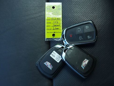 Used 2018 Cadillac XTS Luxury image 60