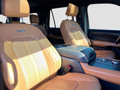 Used 2022 Ford Expedition Max Platinum image 32