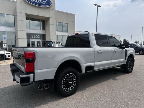 Used 2026 Ford F350 Platinum AWD/4WD image 4