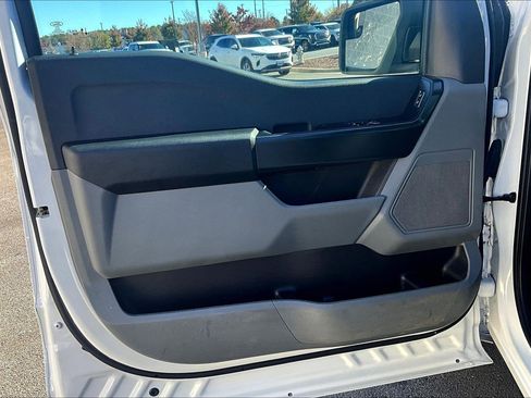Used 2023 Ford F150 XL image 19