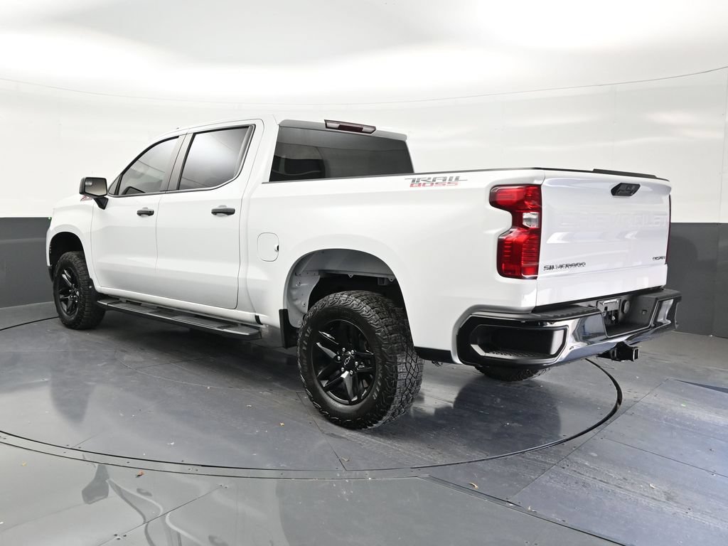 Used 2024 Chevrolet Silverado 1500 Custom Trail Boss AWD/4WD image 3