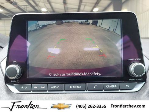 Used 2021 Nissan Sentra SV w/ Trunk Package image 18