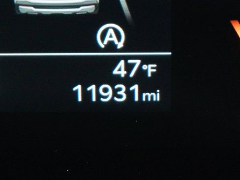 Used 2025 Kia Sorento EX image 9