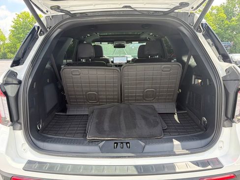 Used 2025 Ford Explorer ST-Line w/ Premium Package AWD/4WD image 22
