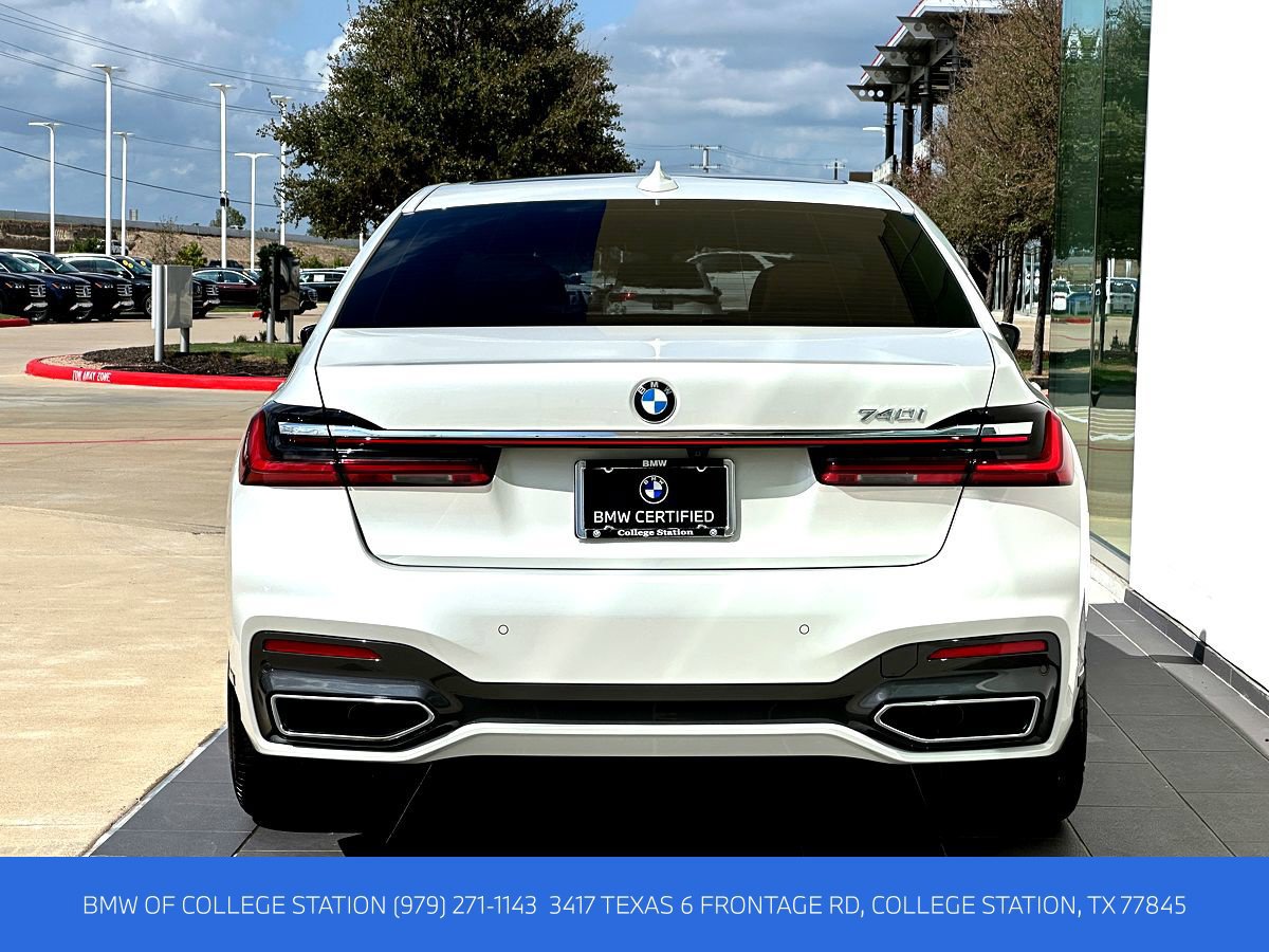 Certified 2022 BMW 740i w/ M Sport Package RWD image 5