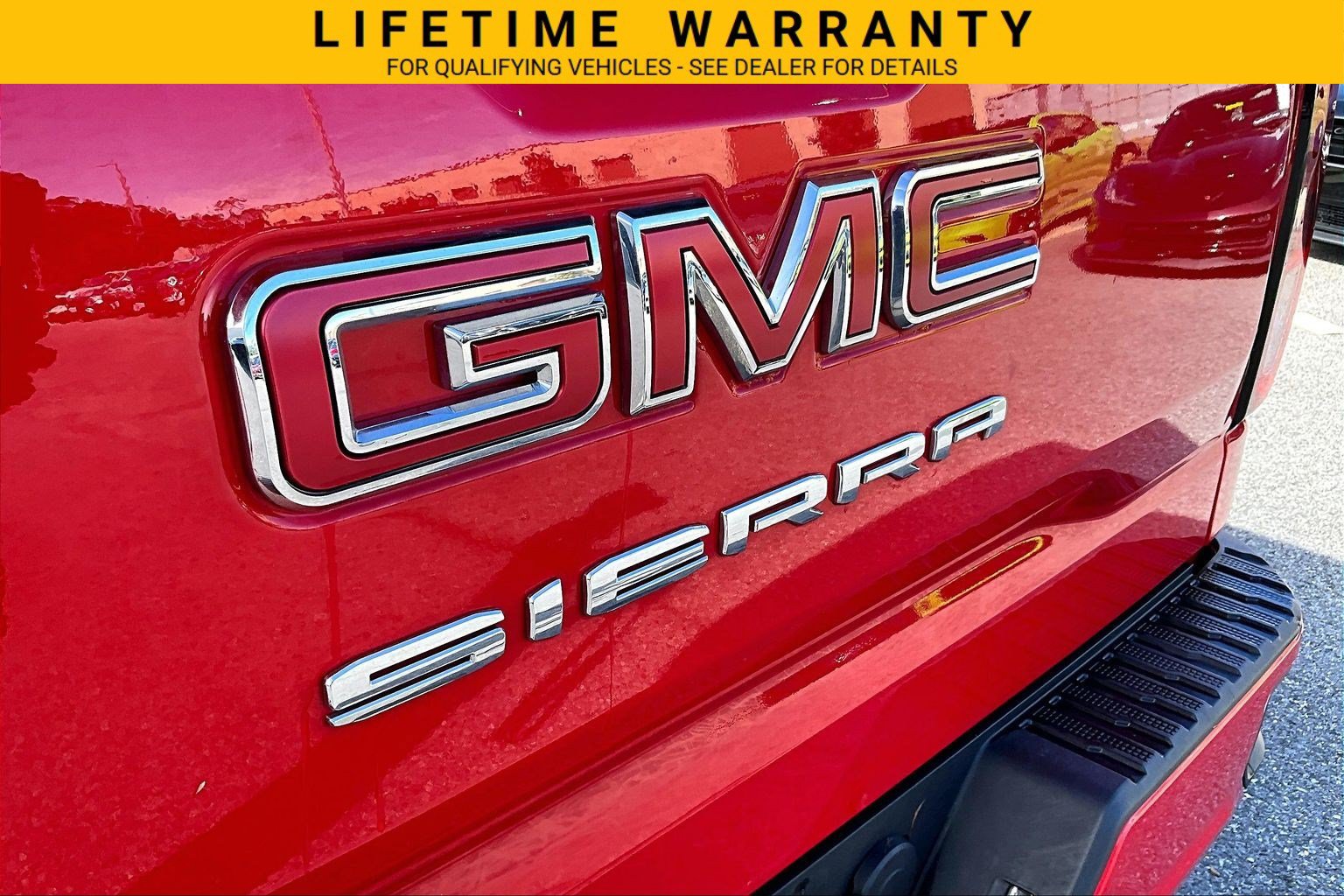 Used 2024 GMC Sierra 1500 Pro w/ Graphite Edition AWD/4WD image 7