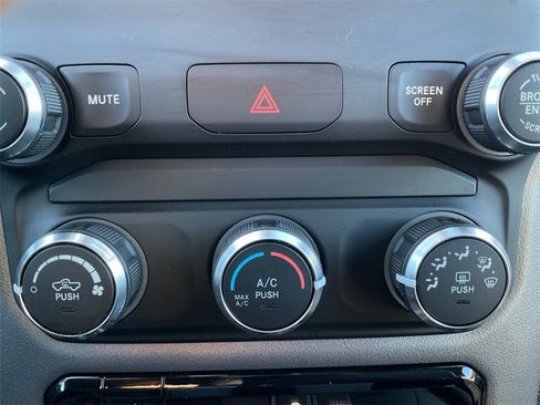 Used 2022 RAM 1500 Big Horn image 5