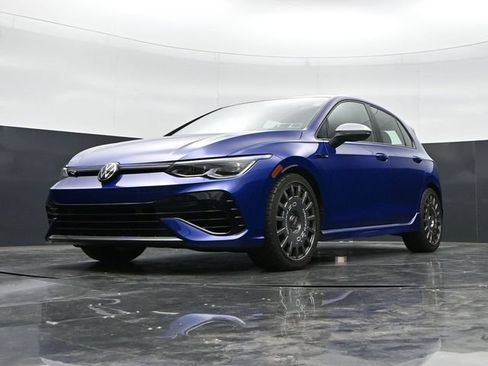 Used 2024 Volkswagen Golf R AWD/4WD image 38