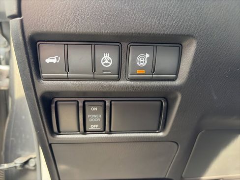 Used 2023 Nissan Armada SL image 23