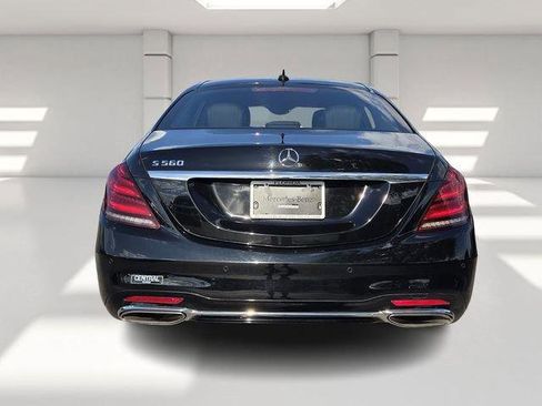Used 2018 Mercedes-Benz S 560 Sedan image 4
