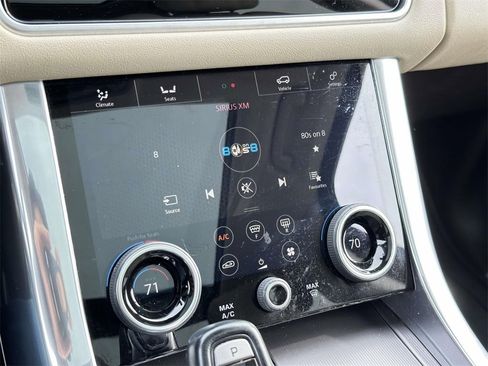 Used 2018 Land Rover Range Rover Sport HSE image 5