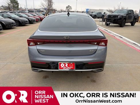 Used 2021 Kia K5 EX image 4