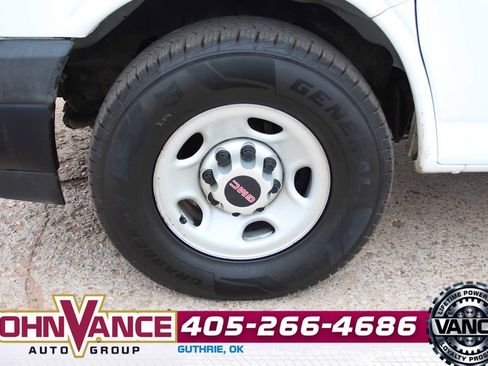 Used 2017 GMC Savana 2500 image 12