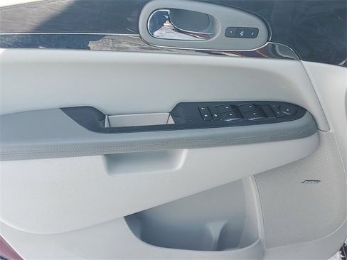 Certified 2017 Buick Enclave Leather w/ Enclave Sport Touring Edition image 24