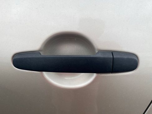 Used 2007 Toyota RAV4 4WD image 17