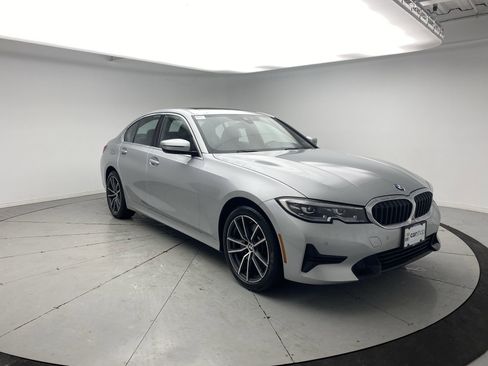 Used 2019 BMW 330i xDrive Sedan w/ Premium Package image 7