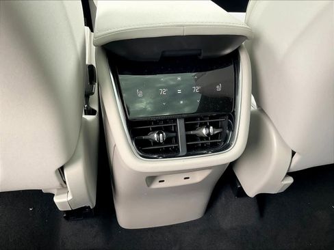 New 2025 Volvo EX90 Ultra image 15