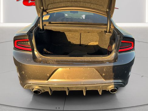 Used 2016 Dodge Charger R/T Scat Pack w/ Technology Group RWD image 22