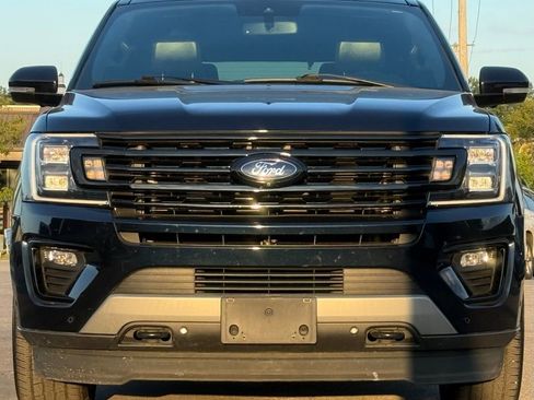 Used 2021 Ford Expedition Limited image 9