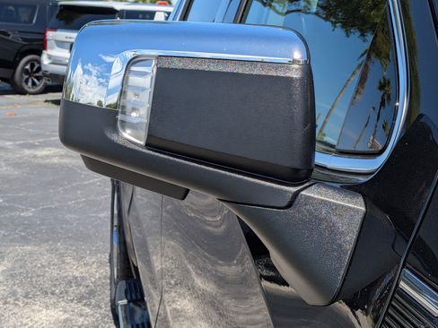 New 2026 GMC Sierra 1500 SLT w/ SLT Premium Plus Package AWD/4WD image 11