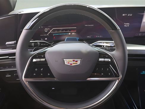 New 2026 Cadillac Escalade ESV Sport w/ LPO, ONYX Package AWD/4WD image 19