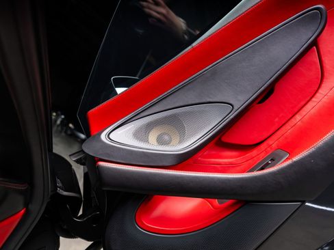 Used 2019 McLaren 570S Coupe RWD image 63