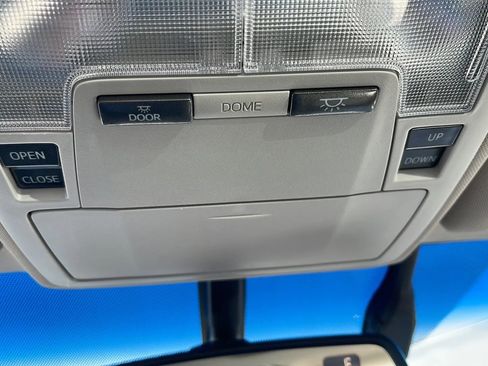 Used 2016 Toyota Avalon XLE Premium FWD image 15