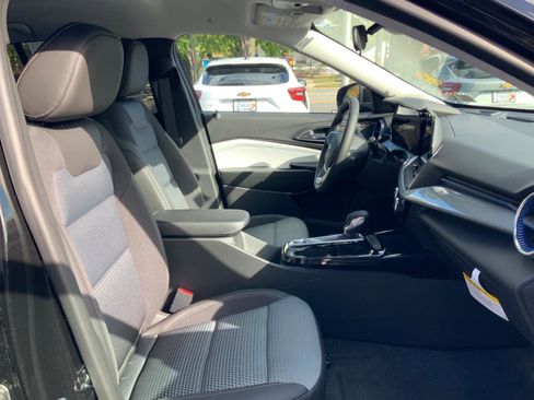 New 2026 Chevrolet Trax LT w/ Driver Confidence Package image 13