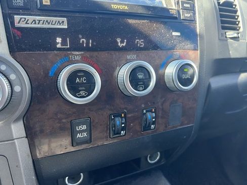 Used 2013 Toyota Tundra Platinum image 23