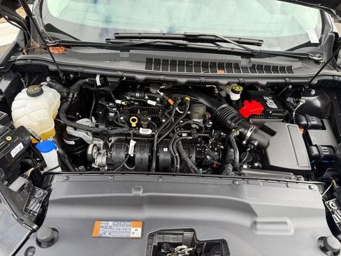 Used 2024 Ford Edge Titanium image 12