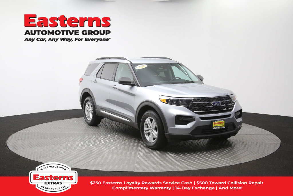 Used 2023 Ford Explorer XLT AWD/4WD image 53
