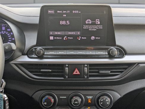 Used 2023 Kia Forte LXS w/ LXS Technology Package image 16