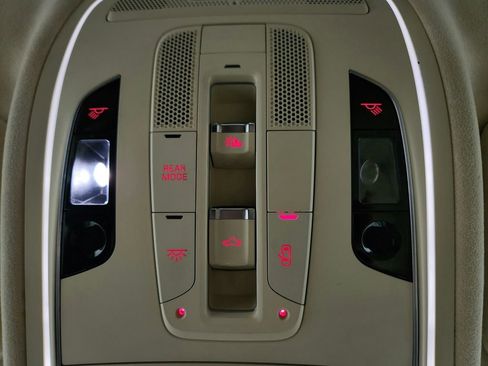 Used 2017 Audi A8 L 4.0T w/ Driver Assistance Package image 21