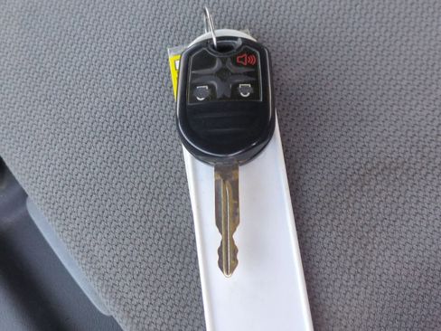 Used 2013 Ford F150 XLT w/ Mid Equipment Group image 33