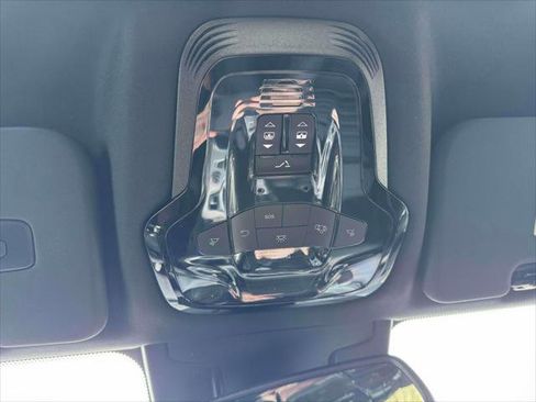 Used 2023 Alfa Romeo Stelvio Veloce image 31