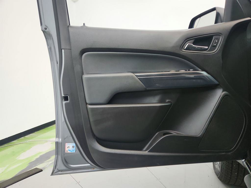 Used 2021 Chevrolet Colorado Z71 w/ Safety Package RWD image 20