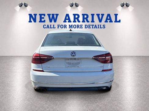 Used 2017 Volkswagen Passat 1.8T R-Line FWD image 8