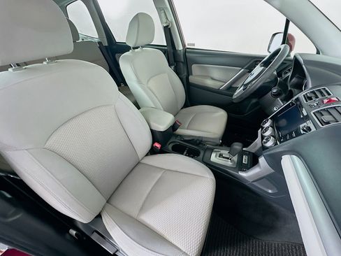 Used 2018 Subaru Forester 2.5i Premium w/ All-Weather Package image 29