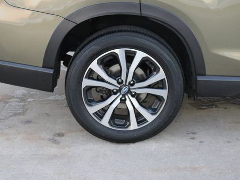 Certified 2023 Subaru Forester Limited image 29