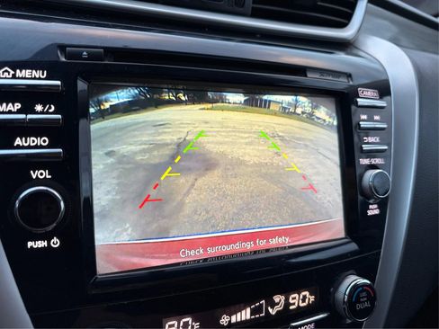 Used 2017 Nissan Murano S w/ Navigation Package image 25