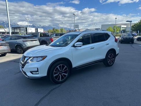 Used 2020 Nissan Rogue SL w/ Premium Package AWD/4WD image 5