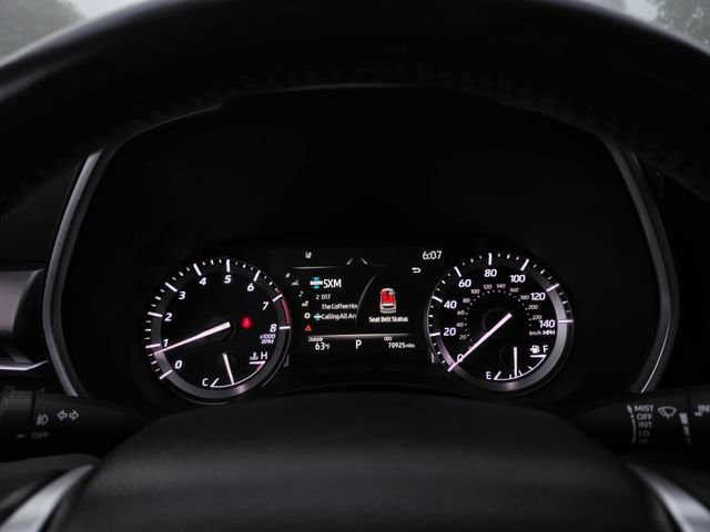 Used 2022 Toyota Highlander XLE AWD/4WD image 31