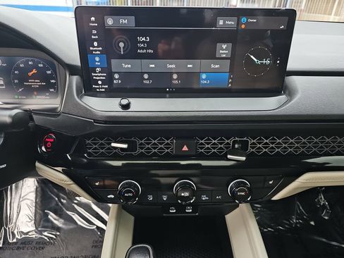 Used 2024 Honda Accord EX-L image 19