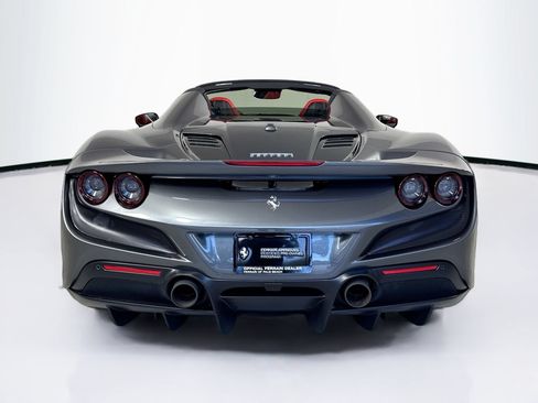 Certified 2022 Ferrari F8 Tributo RWD image 6