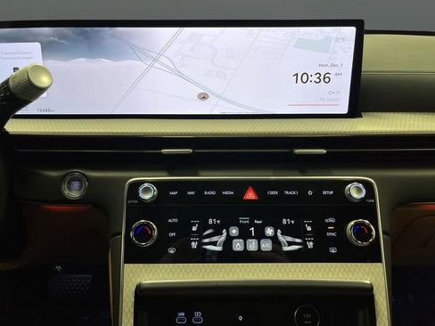 Used 2025 Genesis GV80 3.5T Advanced image 9