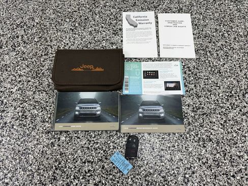 Used 2018 Jeep Compass Latitude w/ Cold Weather Group image 20