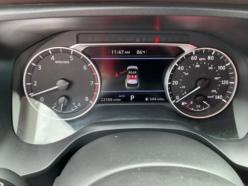 Used 2023 Nissan Rogue SL AWD/4WD image 29