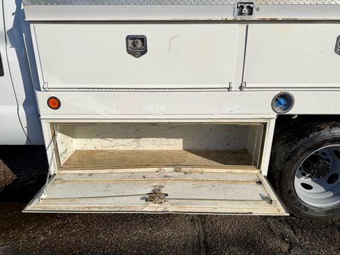 Used 2013 Ford F450 XL w/ PWR Equipment Group image 4